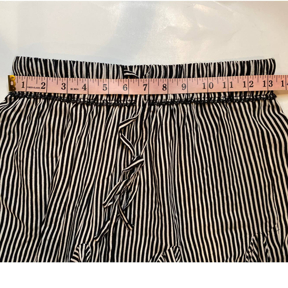 Polly Black & white skirt - Picture 7 of 7